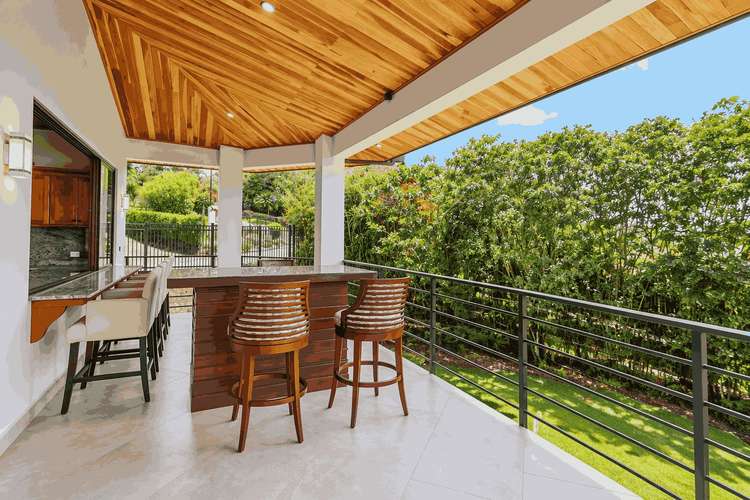 Lujosa casa en venta en Hayden Estates - Calle Morales -San Ramon de Alajuela  - Imagen 3