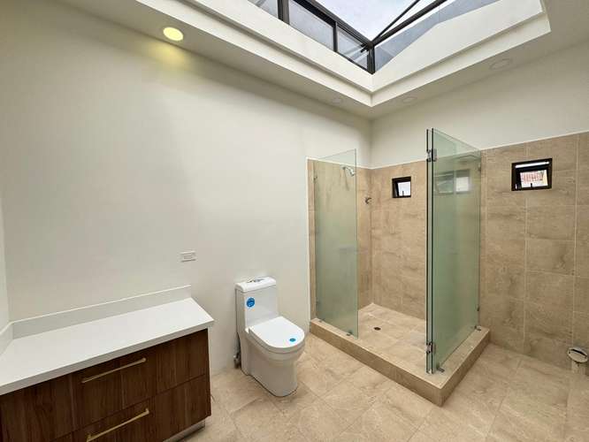 Casa Exclusiva en Condominio, Tres Ríos