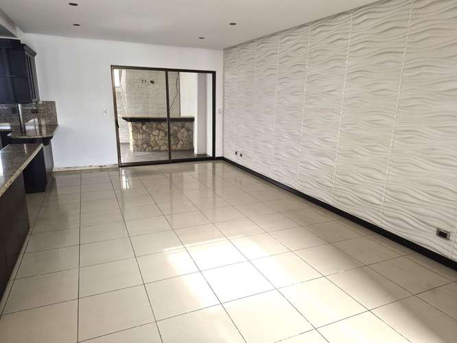 Casa en condominio en Pozos de Santa Ana | Recuperación bancaria - Imagen 1