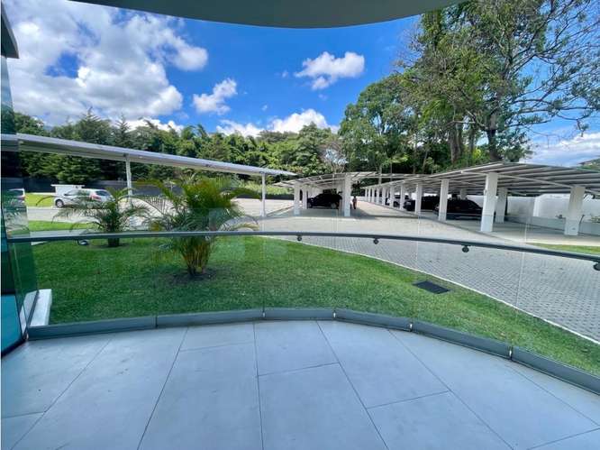Alquiler Apartamento Nuevo de 154m2, Escazú San Rafael.
