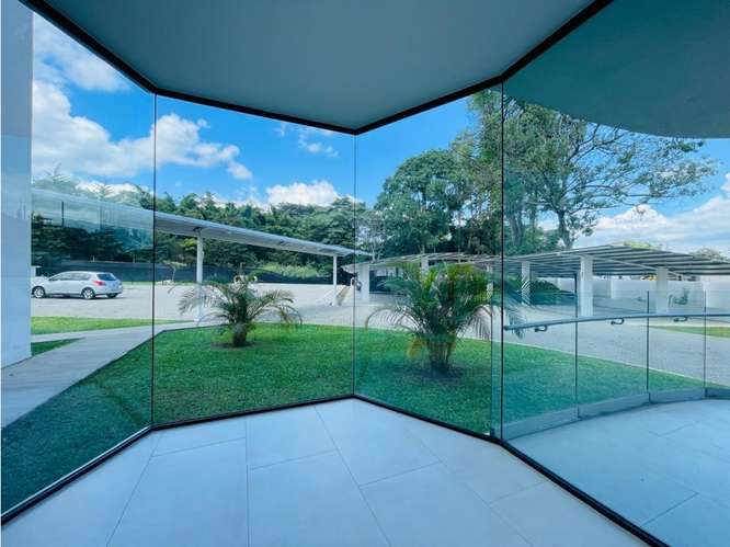 Alquiler Apartamento Nuevo de 154m2, Escazú San Rafael.
