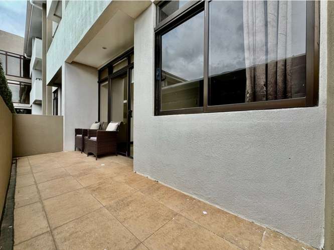Apartamento en primera planta en Santa Ana centro (inversión) - Imagen 3