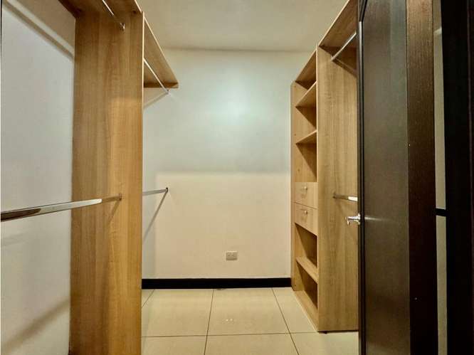 Apartamento en primera planta en Santa Ana centro (inversión) - Imagen 7