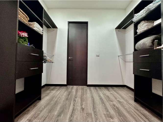 Apartamento en venta para inversión – con inquilino - Imagen 8
