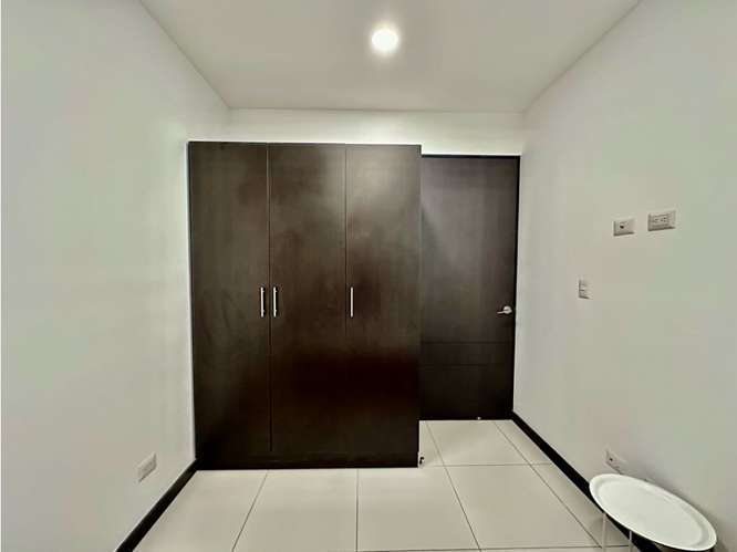 Apartamento en venta para inversión – con inquilino - Imagen 12