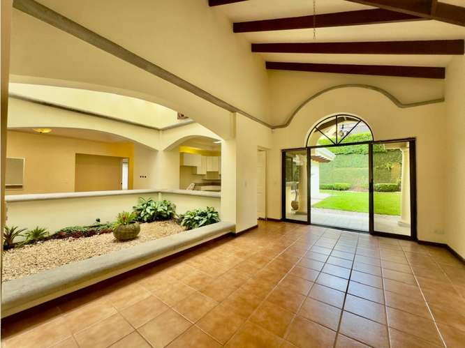 Casa en un solo nivel en Valle del Sol - Imagen 3