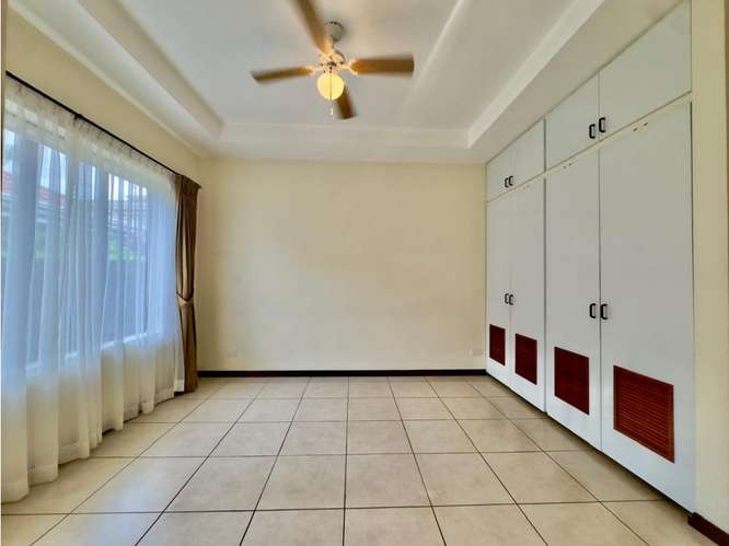 Casa en un solo nivel en Valle del Sol - Imagen 14