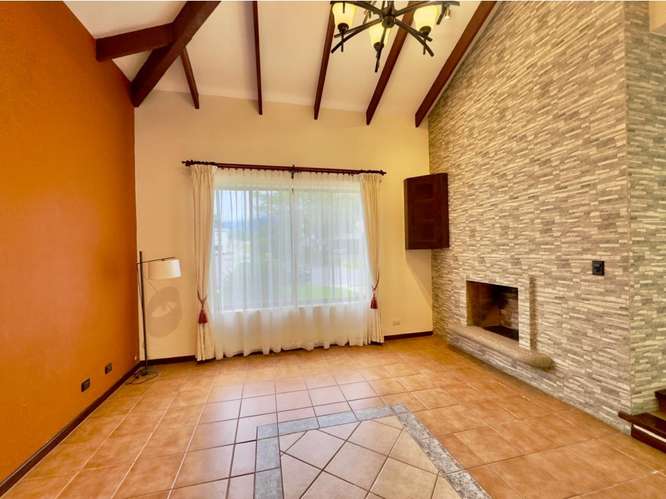Casa en un solo nivel en Valle del Sol - Imagen 8
