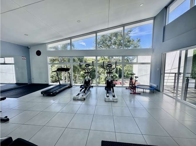 Impecable y Moderna Casa en Venta - Brasil de Santa Ana - Imagen 7