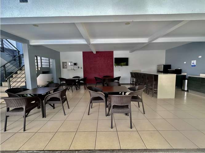 Impecable y Moderna Casa en Venta - Brasil de Santa Ana - Imagen 4
