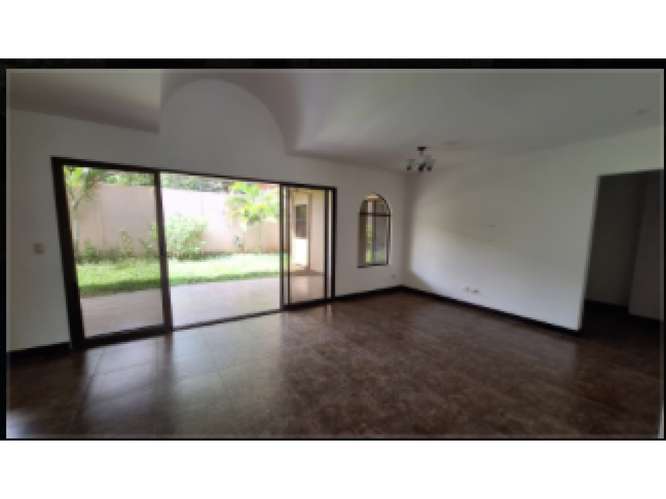 VENTA DE CASA, BRASIL DE SANTA ANA, CALLE LAS MESAS (DAV) - Imagen 5