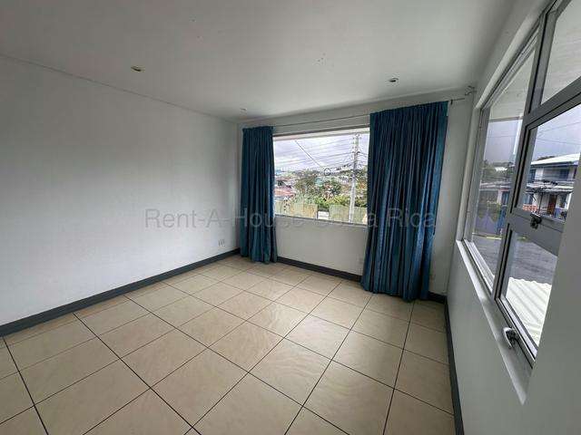 Venta de Casa ESQUINERA en Moravia-La Trinidad RZ - Imagen 11