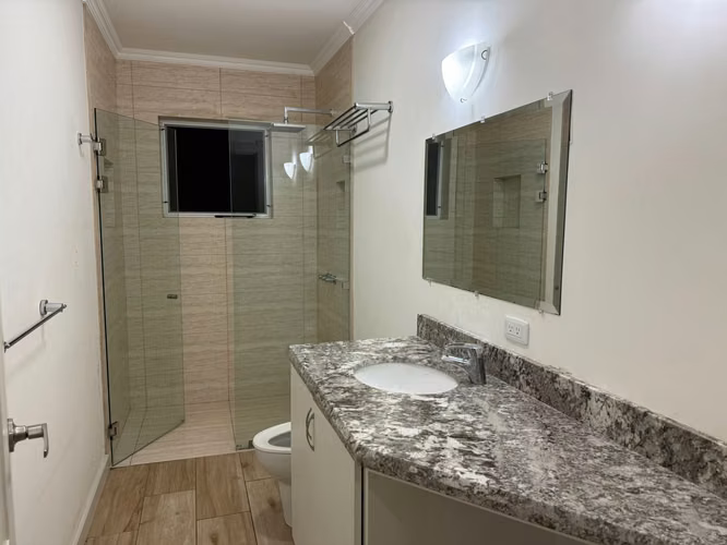 Vendo hermosa casa en Lomas de Ayarco - Imagen 6