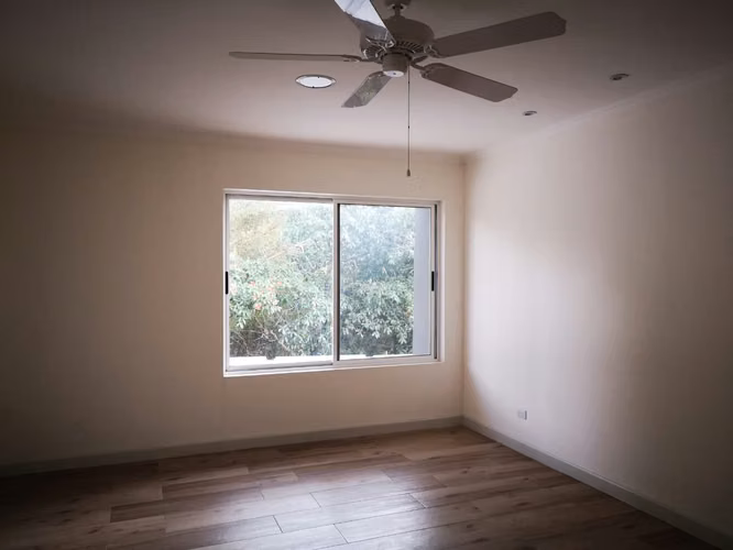 Vendo hermosa casa en Lomas de Ayarco - Imagen 8