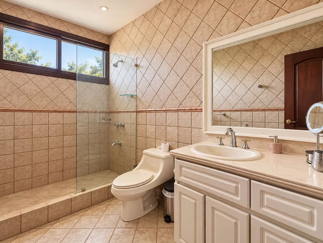 Venta Casa de Lujo Villa Real Santa Ana San José - Imagen 16