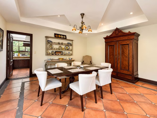 Venta Casa de Lujo Villa Real Santa Ana San José - Imagen 7