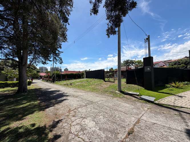 Lote en Venta l Laureles, Escazú l $380,000 - Imagen 9