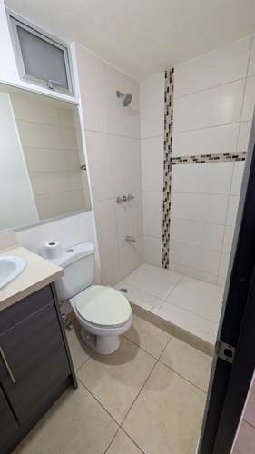 Se vende apartamento en Condominio Oasis, San José.  - Imagen 4