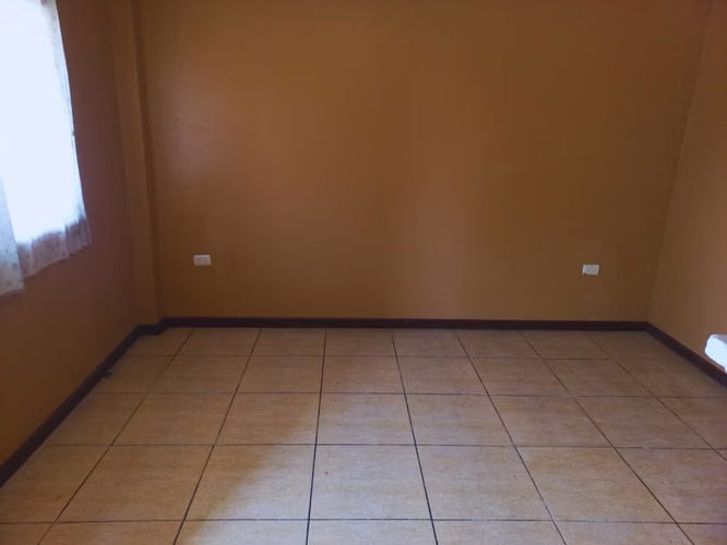 Venta de Amplia Casa Familiar en Barva-San Pedro. 27-194 - Imagen 8