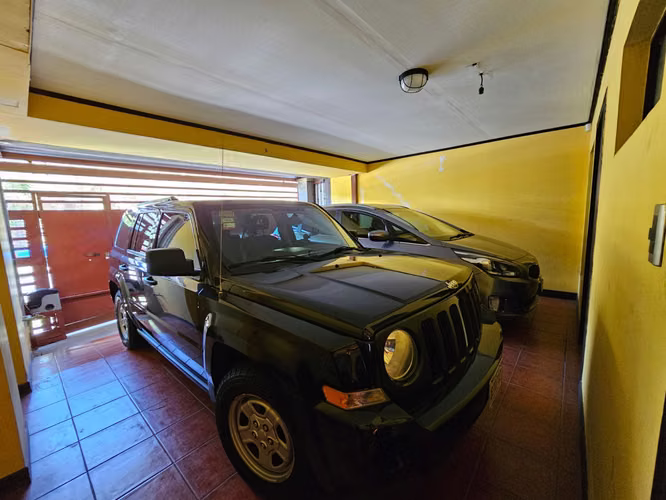 Propiedad con Casa de 4 habitaciones Semi Amueblada en Rohrmoser, San José - Imagen 8
