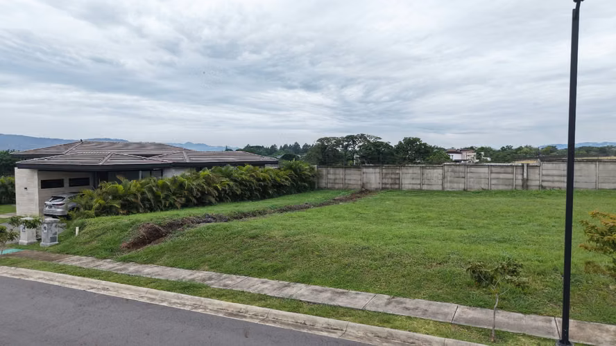 ¡GREEN CITY! Venta de increíble terreno en condominio ubicado en San Rafael de Alajuela. - Imagen 7