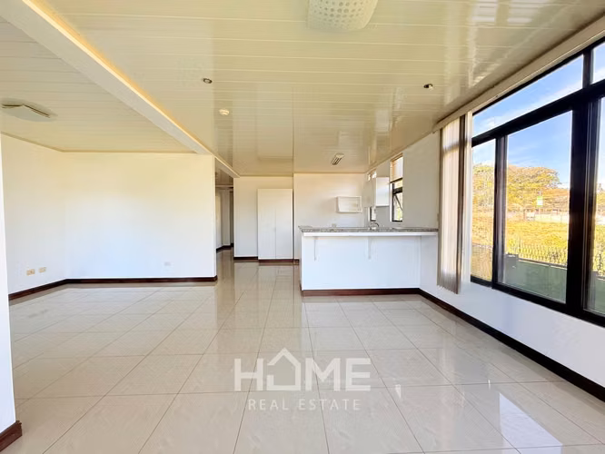 Alquiler de Apartamento en Piedades de Santa Ana muy comodo lindo e iluminado 425000 - Imagen 2