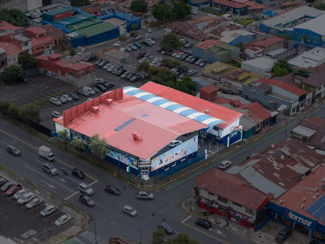 Edificio comercial sobre avenida 10 en el distrito hospital de San José - Imagen 2