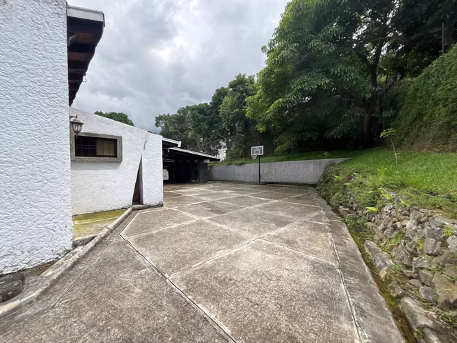 VENTA DE CASA DE 1 NIVEL CON LOTE DE 1.444 M² | BELLO HORIZONTE, ESCAZÚ - Imagen 6