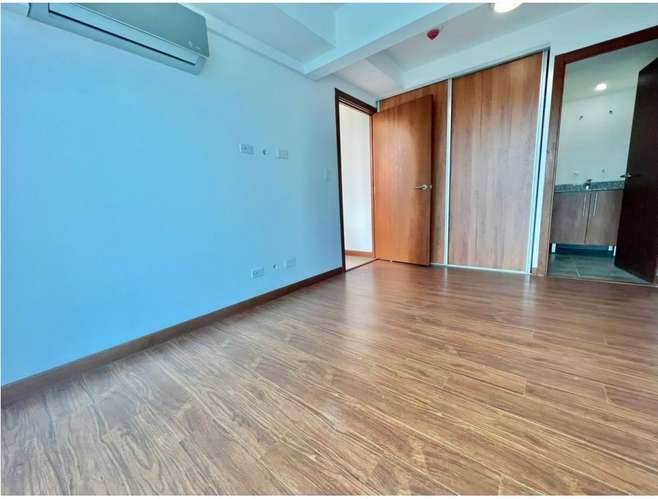 Apartamento en Los Yoses/piso 8-amenidades