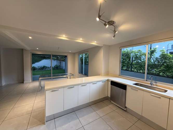 CONDOMINIO VISTAS DE ESCAZÚ – CASA TOWNHOUSE ESQUINERA - Imagen 5