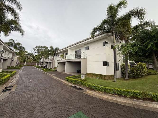 CONDOMINIO VISTAS DE ESCAZÚ – CASA TOWNHOUSE ESQUINERA - Imagen 3