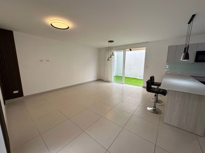 Casa en Condominio en Santa Ana - Imagen 2