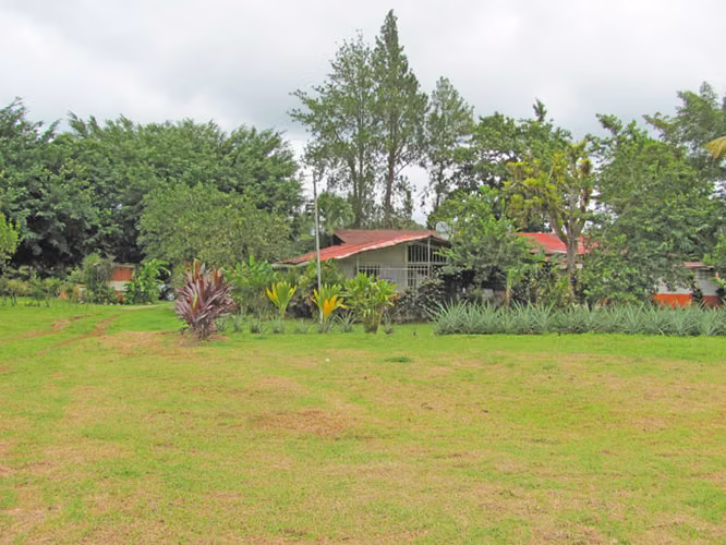 Finca de 3 Hectáreas con parte loteada, en La Virgen de Sarapiquí, Heredia