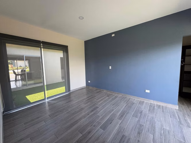 ALQUILER DE CASA EN CONDOMINIO HACIENDA GARABITO EN LA GARITA DE ALAJUELA - Imagen 11