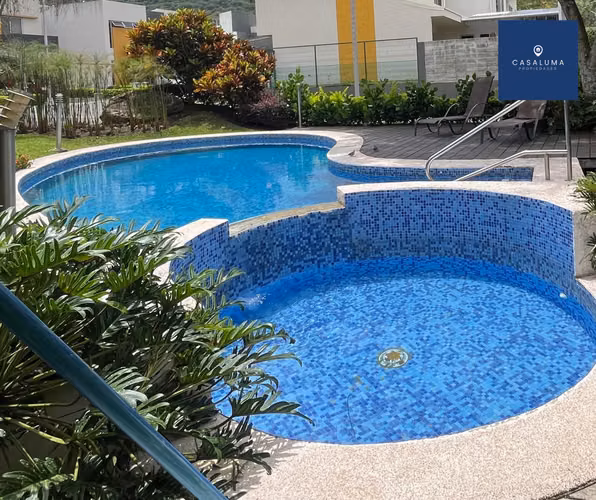 HERMOSA CASA EN ALQUILER SANTA ANA - Imagen 11