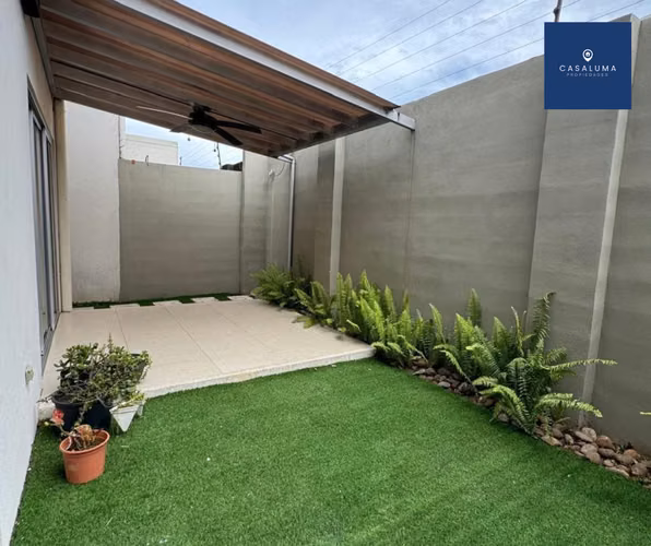 HERMOSA CASA EN ALQUILER SANTA ANA - Imagen 10