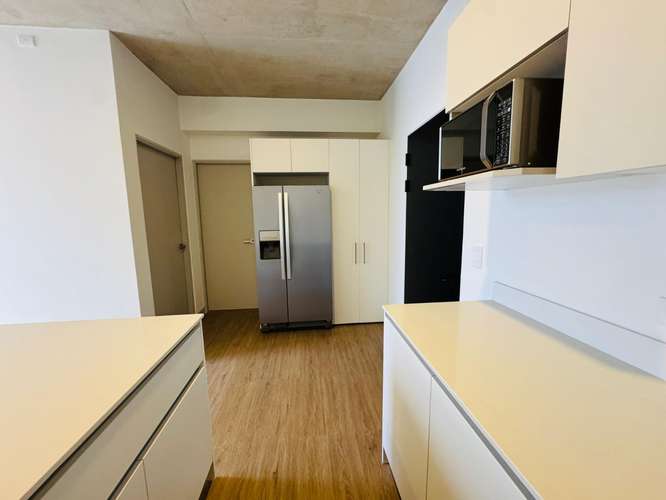 Alquiler de Apartamento Semi Amoblado en Secrt Escalante 
