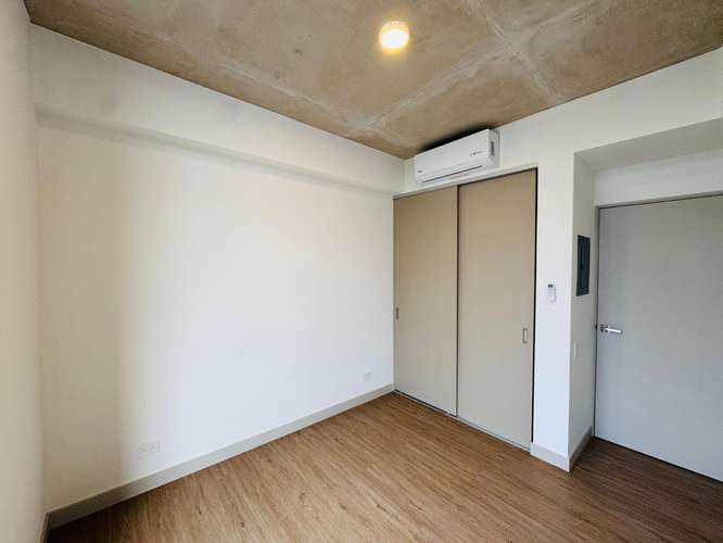 Alquiler de Apartamento Semi Amoblado en Secrt Escalante 