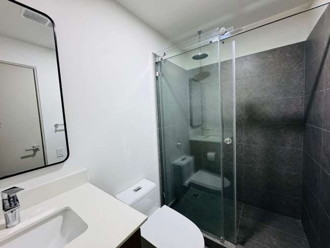 Alquiler de Apartamento Semi Amoblado en Secrt Escalante 