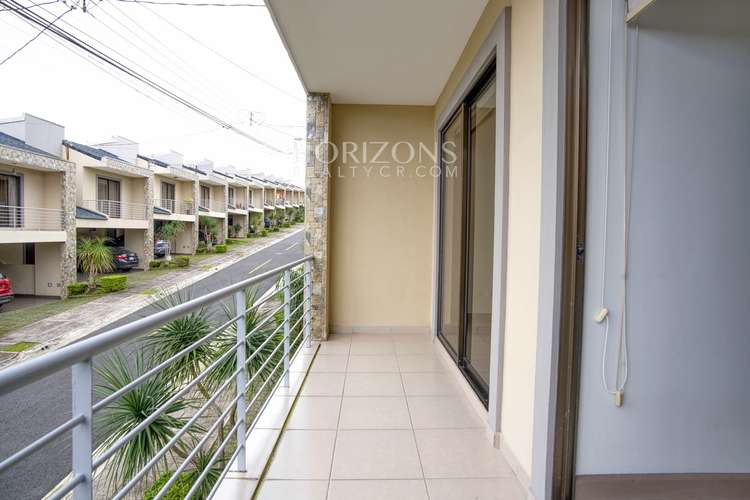 Se vende Casa con patio Condominio Valle Alto 3 Habitaciones Vista a las Montañas nja1302 - Imagen 13