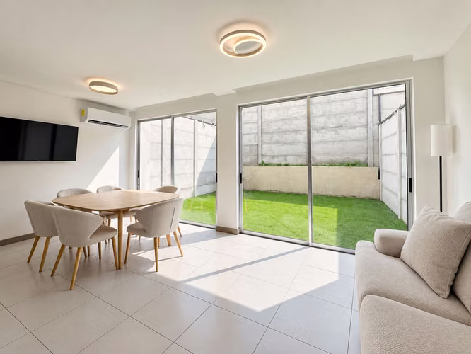 ALQUILER DE CASA AMUEBLADA EN CONDOMINIO BLUE, CARIARI - Imagen 5