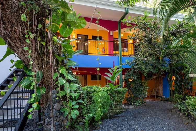 Hotel for investment is sold 100 m from Playa Jacó (MV)