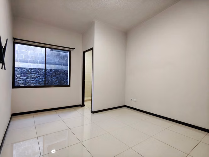 Se Alquila Casa, Condominio, Heredia parks - Imagen 4