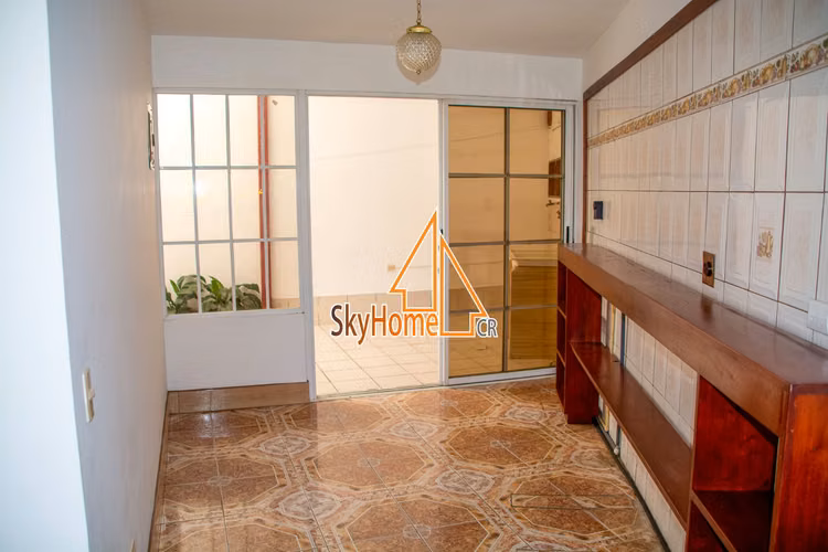 Alquiler / La Campiña, Sabanilla / 2 habitaciones / Chimenea / Patio - Imagen 3
