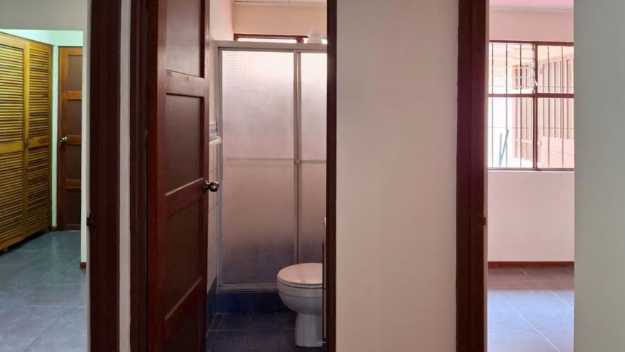 ALQUILER DE CASA DE UNA PLANTA EN CURRIDABAT - Imagen 6