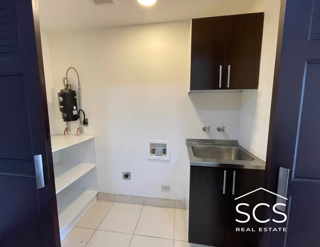 Se alquila apartamento SIN MUEBLES, NI LÍNEA BLANCA (sólo plantilla-horno y extractor) en Avalon Country Club Condominio - Imagen 3