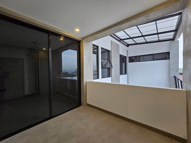 PENTHOUSE DE 2 NIVELES CON ALMPLIA TERRAZA - ROHRMOSER - Imagen 5