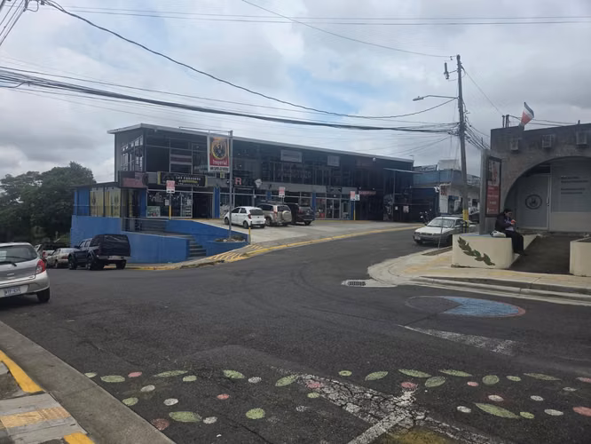 Plaza comercial en venta, San Pablo de Heredia. Excelente ubicación y potencial de rentabilidad