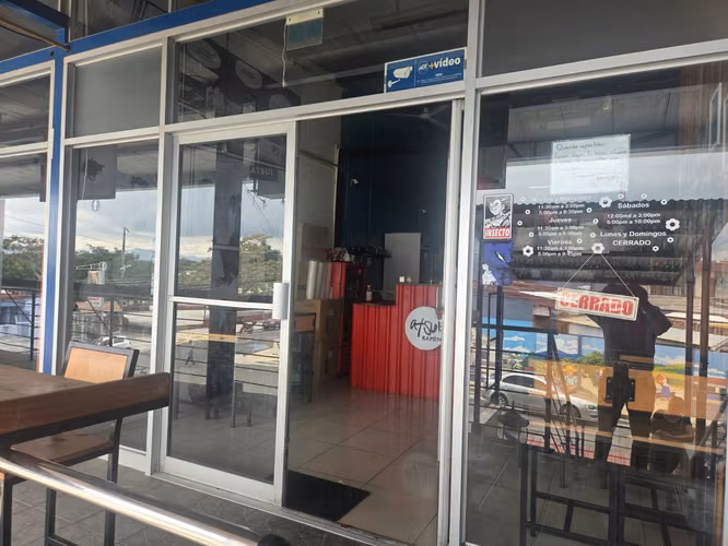 Plaza comercial en venta, San Pablo de Heredia. Excelente ubicación y potencial de rentabilidad