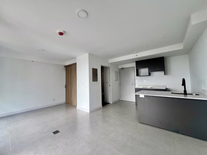 Se Alquila/Vende Apartamento Estudio con Balcón y Vista a las Montañas, en Sabana Norte. - Imagen 2